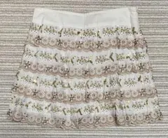 Chesty ティアードスカート　ミニスカート　刺繍　ビーズ　チェスティのサムネイル