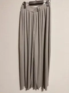 RADIATEプリーツパンツ　Mサイズ