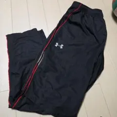 Under Armour ジャージパンツ 黒/赤