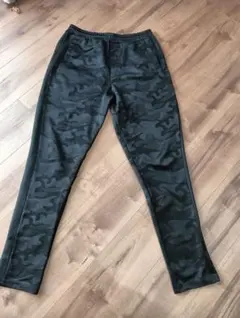 azul 黒の迷彩柄 スリムフィットズボン