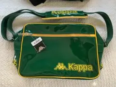 Kappa（カッパ）のエナメルショルダーバッグ