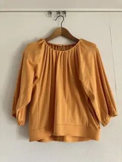 MACAFEE オレンジ色バルーンスリーブトップス