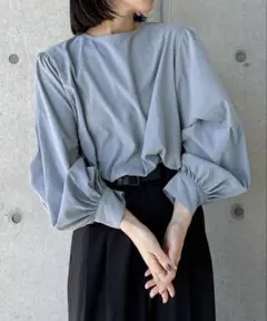 ＜SELECT MOCA＞グレイッシュブルーボリュームスリーブブラウス　Fサイズ
