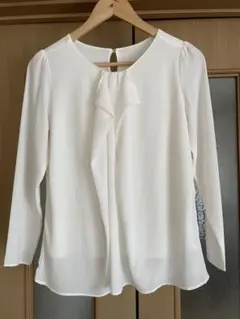 NATURAL BEAUTY BASIC ホワイトブラウス Mサイズ