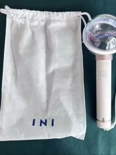 INI 初代ペンライト 収納袋付きのサムネイル