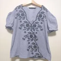ZARA BASIC 　ザラ　ストライプ 刺繍 半袖 ブラウスのサムネイル