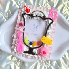 【B8】ピンク メイドさんのパフェ風硬質ケースデコ ホイップデコ チェリー 猫