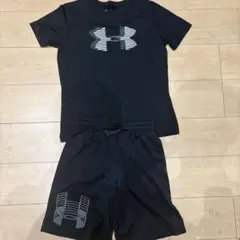 Under Armour 黒 Tシャツとショーツ セット