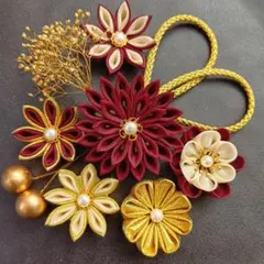 髪飾り　つまみ細工　成人式　卒業式　結婚式　七五三　エンジ　ベージュ　金