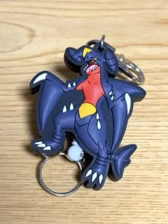ポケモン　ガブリアス コードリール　リール　キーホルダー