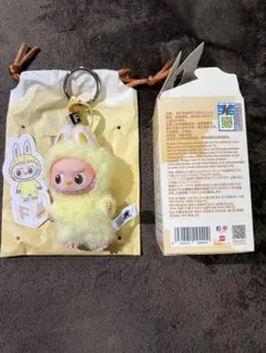 POP MART PIN FOR LOVE イニシャル ラブブ 【Ｆ】