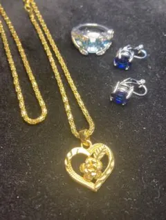ハート型ネックレスと青色イヤリングセット　純金鍍金　24kgp FFK