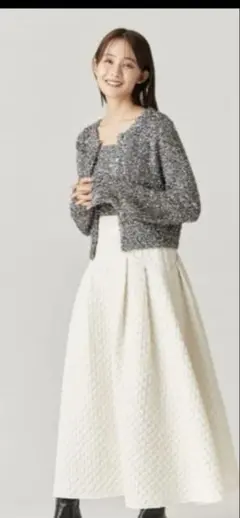 フェザーラメニットアンサンブル　フレイアイディー