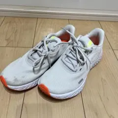 NIKE ランニングシューズ　レディース