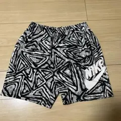 Nike SB ショートパンツ