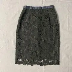 JUSGLITTY 花柄レースタイトスカート カーキ きれいめ 上品 大人可愛いのサムネイル