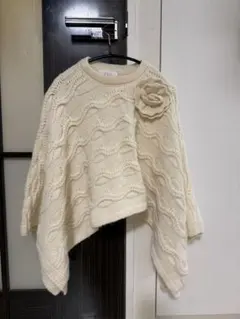 【超美品】ZARA ウール　白　ポンチョ　キッズ140.