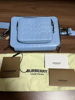 Burberry バーバリー バッグ 水色 未使用品 ユニセックスのサムネイル
