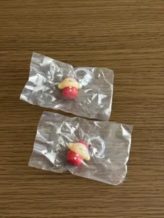 ポムポムプリン　めじるしアクセサリー　いちご