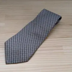 ネクタイ　中古　アーノルドパーマー　シルク100%のサムネイル