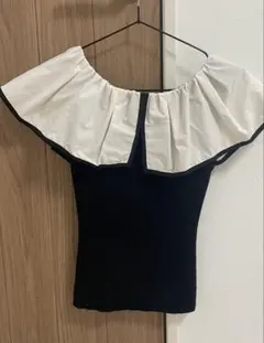 【美品】ストロベリーフィールズ　フリル付きタンクトップ フリル トップス ニット