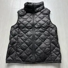 ユニクロウルトラライトキルティングダウンベストM濃茶