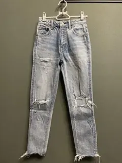 【SLY JEANS】ダメージデニム ライトブルー