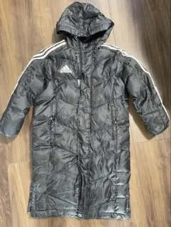 adidas フード付きダウンコート 黒