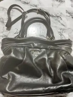 大容量　PRADA２WAYショルダーバッグ　オールレザーギャランティカード付