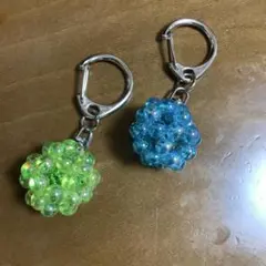 ハンドメイド　キーホルダー　　（鈴）のサムネイル