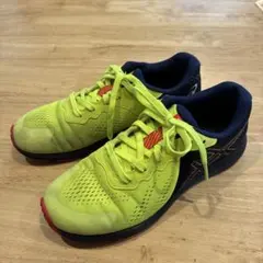 アシックス　レーザービーム　23.5