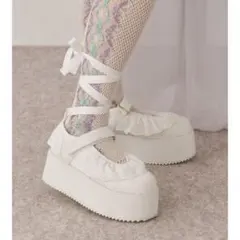 メリージェニー　フリルレースアップ厚底スニーカー