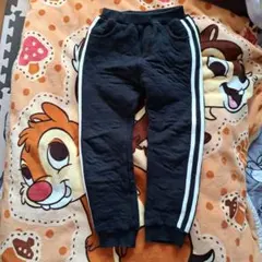 黒の長ズボン サイズ120 サイドストライプ