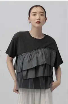 異素材切替 フリルTシャツのサムネイル