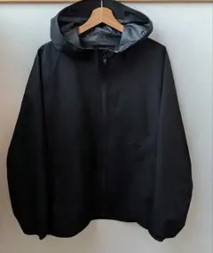 ユニクロ　メンズ　ブロックテックパーカー　Lサイズ　ブラック　防水防風