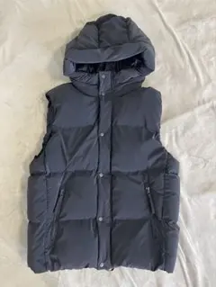 ZARA ザラ　フード付きダウンベスト　ネイビー