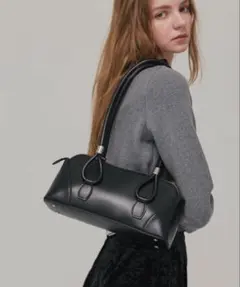 【美品数回使用】PUBLIC TOKYO　黒　バッグ　ナローハンドルワイドバッグのサムネイル