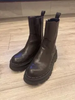 【美品／着用3回】ZARA レザーブーツ
