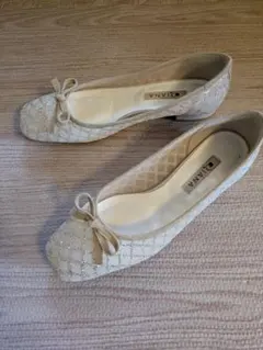 ダイアナ プラチナグリッターチュール フラットシューズ ベージュ 23.5cm