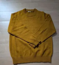 マスタード　ニット長袖　GU