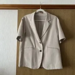 ベージュ テーラードジャケット Fサイズのサムネイル