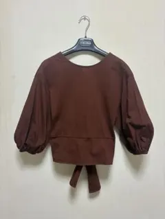 ELIN／エリン　バック ボウタイ トップスのサムネイル