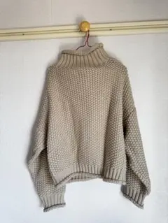 タートルネックニット