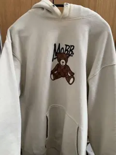 ななにー着用MOBB ベアデザイン パーカー ベージュクリム色のサムネイル