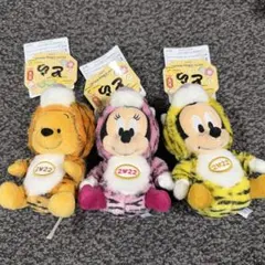 2022 寅年 とら ぬいぐるみバッジ ミッキー ミニー プーさん