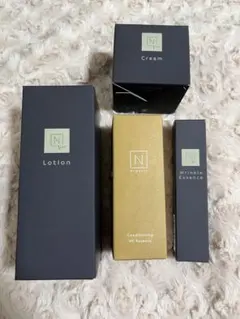 N organic Vie ローション クリーム エッセンス 4点セットのサムネイル