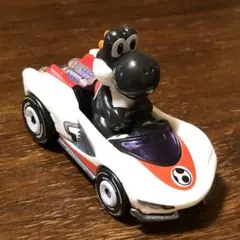 ホットウィール　マリオカート　ブラックヨッシー