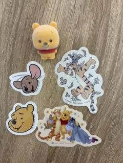 ディズニー　くまのプーさん　ステッカーセット& フロッキードール 2点セット