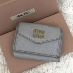 最終値下げ！美品♡miumiu♡マドラス折り財布 2025年最新】MIU MIU 折り財布の人気アイテム - メルカリ