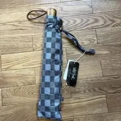 新品・未使用 ！ メンズ　チェック柄折り畳み雨傘 ブルー 55cmのサムネイル